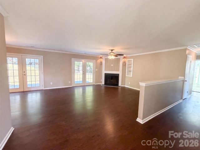 6009 Lanai Lane, Tega Cay, SC 29708