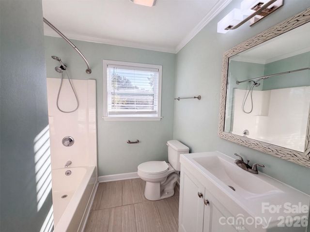6009 Lanai Lane, Tega Cay, SC 29708