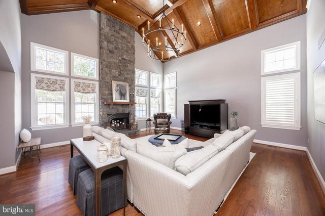 1809 COLD SPRINGS DR, West Chester, PA 19382