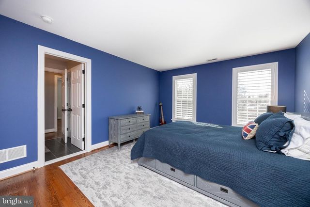 1809 COLD SPRINGS DR, West Chester, PA 19382