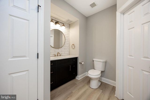 1809 COLD SPRINGS DR, West Chester, PA 19382