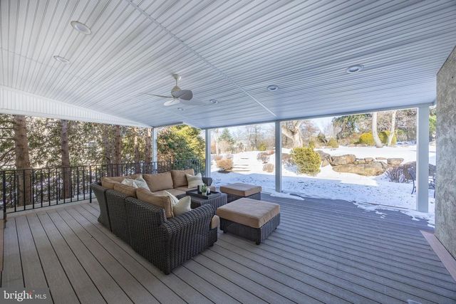 1809 COLD SPRINGS DR, West Chester, PA 19382