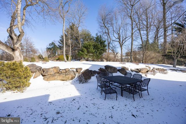 1809 COLD SPRINGS DR, West Chester, PA 19382