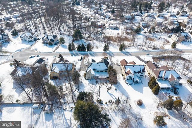 1809 COLD SPRINGS DR, West Chester, PA 19382