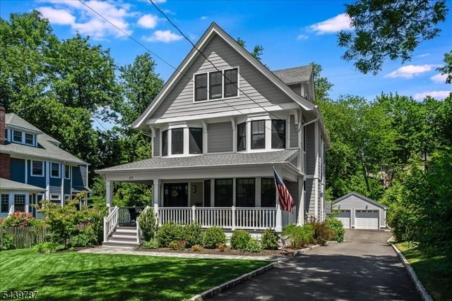 65 Woodland Ave, Summit City, NJ 07901