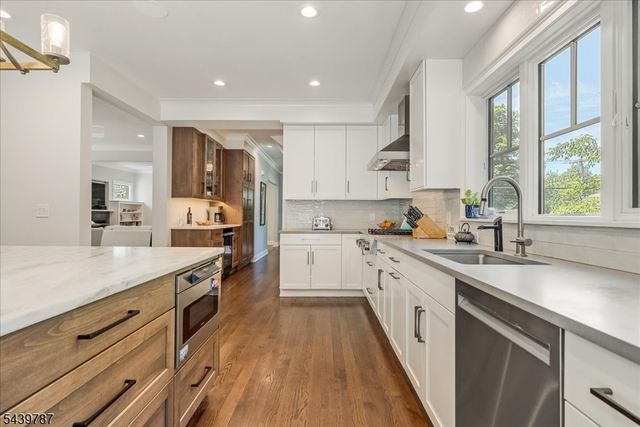 65 Woodland Ave, Summit City, NJ 07901