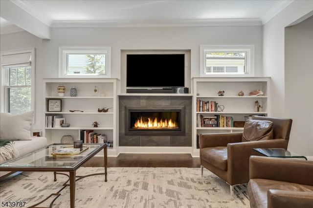 65 Woodland Ave, Summit City, NJ 07901