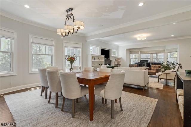 65 Woodland Ave, Summit City, NJ 07901