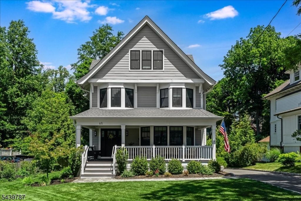 65 Woodland Ave, Summit City, NJ 07901