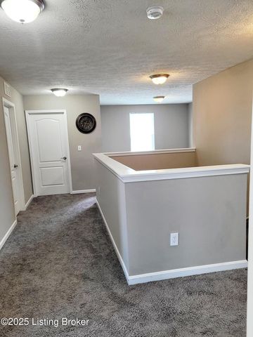 6912 Beckingham Blvd, Louisville, KY 40299
