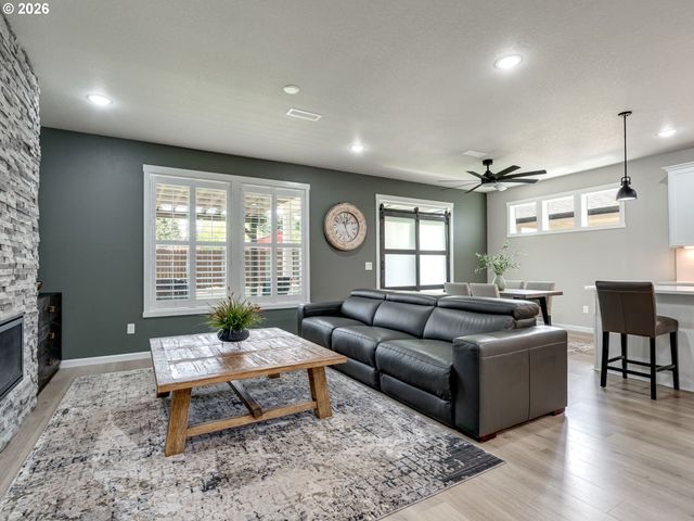 12411 Ne 64TH Ave, Vancouver, WA 98686