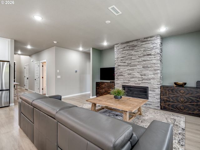 12411 Ne 64TH Ave, Vancouver, WA 98686