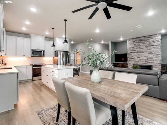 12411 Ne 64TH Ave, Vancouver, WA 98686