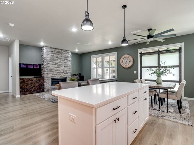 12411 Ne 64TH Ave, Vancouver, WA 98686