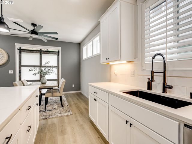 12411 Ne 64TH Ave, Vancouver, WA 98686