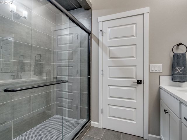 12411 Ne 64TH Ave, Vancouver, WA 98686