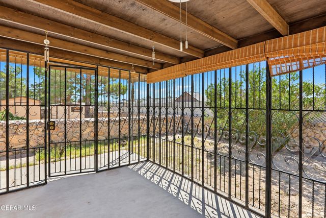 911 La Paz Drive, El Paso, TX 79915