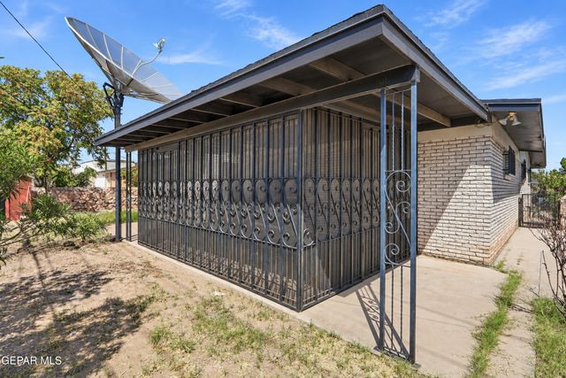 911 La Paz Drive, El Paso, TX 79915