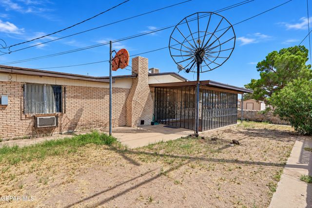 911 La Paz Drive, El Paso, TX 79915