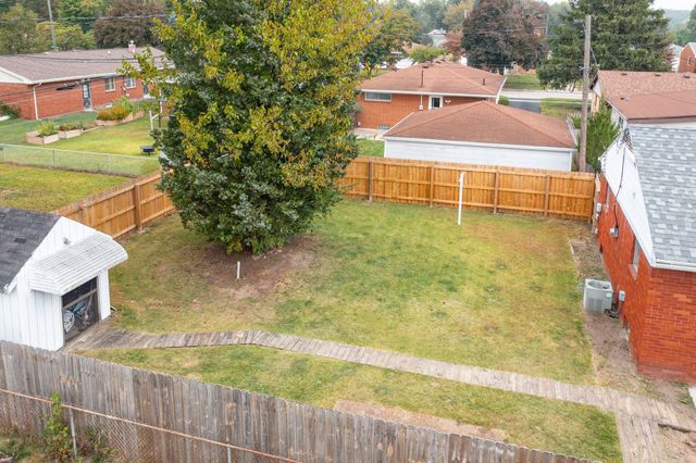 6153 Foth Drive, Toledo, OH 43613