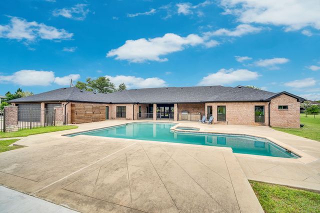 6624 Shadow Valley Drive, Burleson, TX 76028