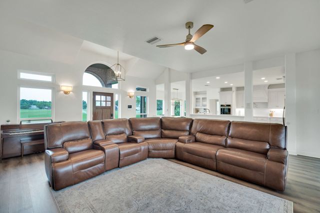 6624 Shadow Valley Drive, Burleson, TX 76028