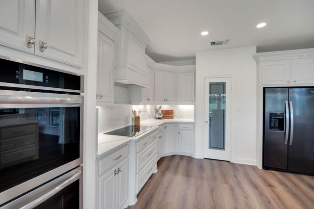 6624 Shadow Valley Drive, Burleson, TX 76028