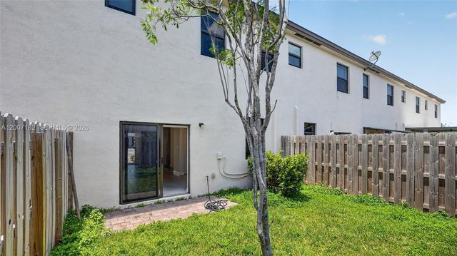 23441 SW 129th Ave, Homestead, FL 33032