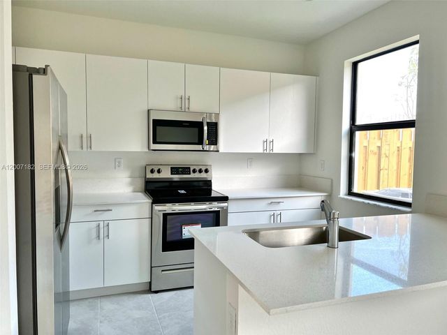 23441 SW 129th Ave, Homestead, FL 33032