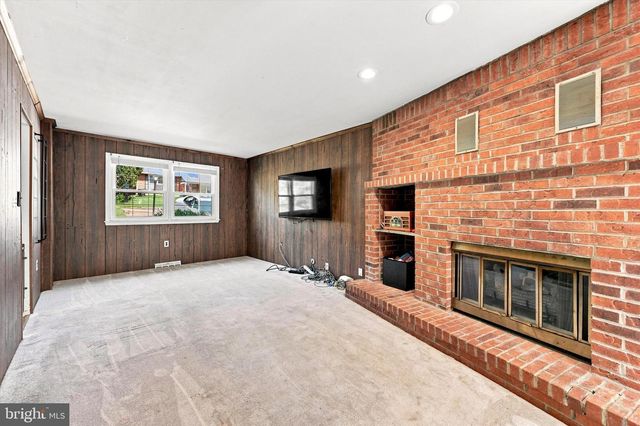 7 CAULINE CT, Newark, DE 19711