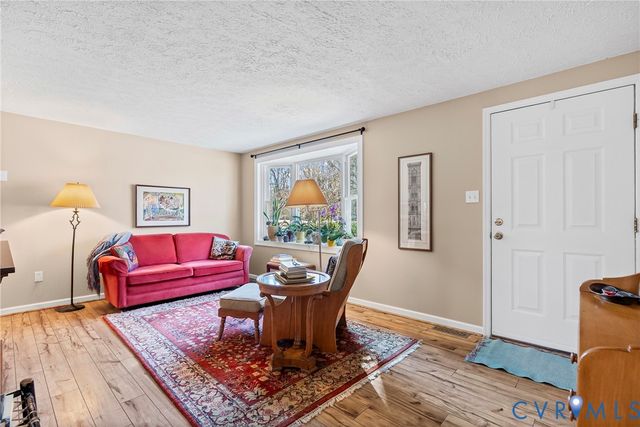 400 Germantown Rd, Farmville, VA 23901