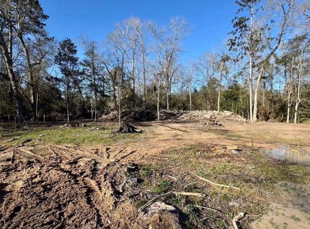 511 County Road 2218, Cleveland, TX 77327
