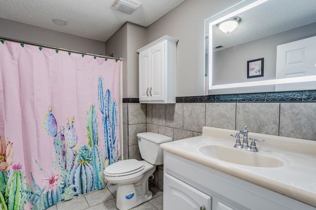 2868 N Wild Rose Ct, Wichita, KS 67205