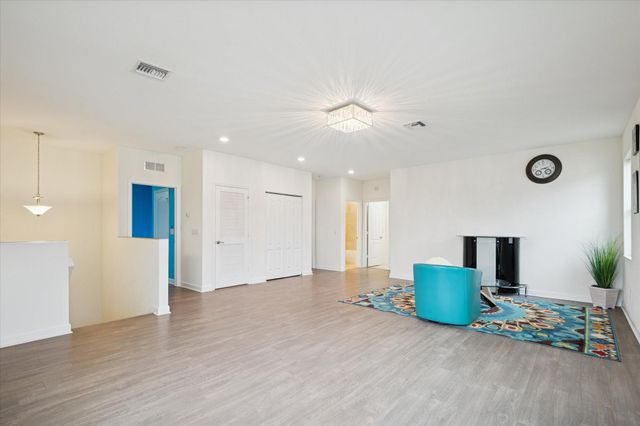 7164 Sandgrace Ln, Lake Worth, FL 33463