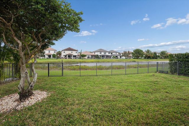 7164 Sandgrace Ln, Lake Worth, FL 33463