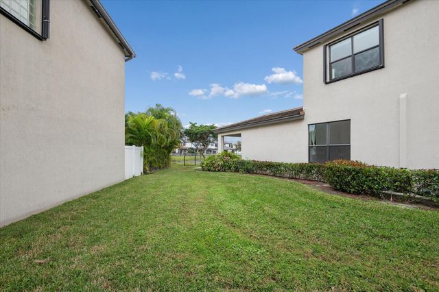 7164 Sandgrace Ln, Lake Worth, FL 33463