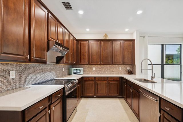 7164 Sandgrace Ln, Lake Worth, FL 33463