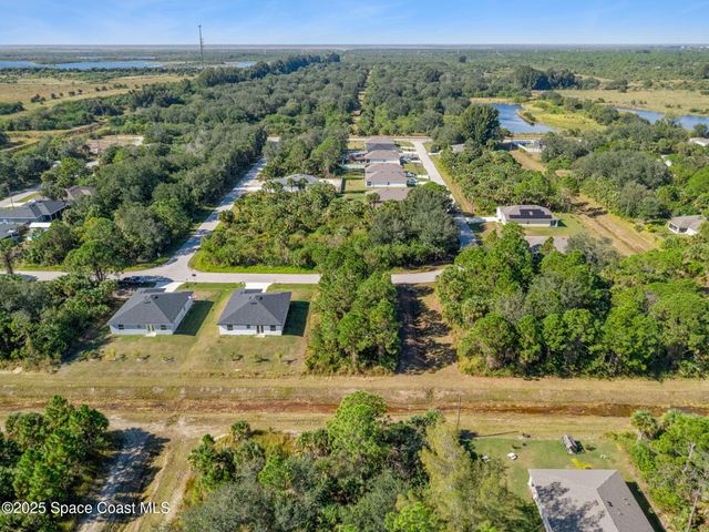 1117 Hanover Avenue SW, Palm Bay, FL 32908