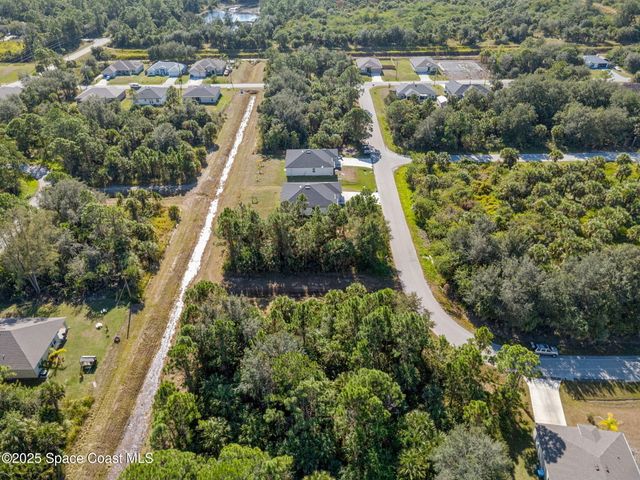 1117 Hanover Avenue SW, Palm Bay, FL 32908