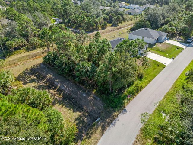 1117 Hanover Avenue SW, Palm Bay, FL 32908