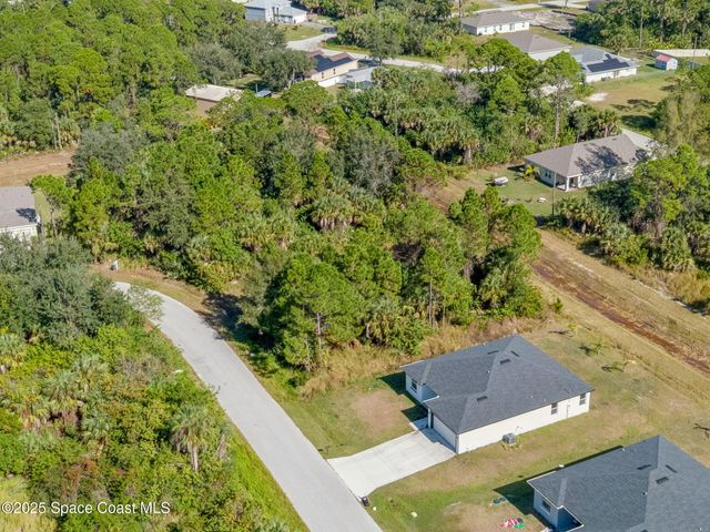 1117 Hanover Avenue SW, Palm Bay, FL 32908