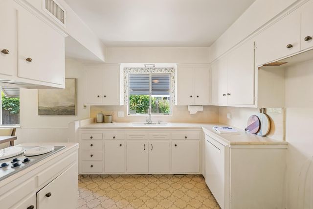 5148 Teichert Ave, Sacramento, CA 95819