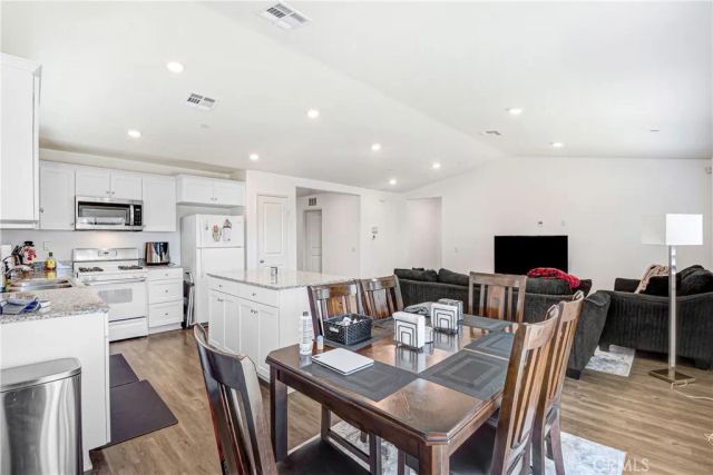 584 Directo, San Jacinto, CA 92583