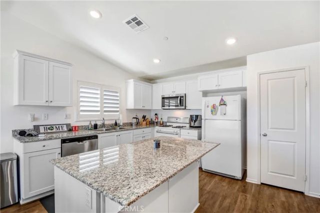 584 Directo, San Jacinto, CA 92583