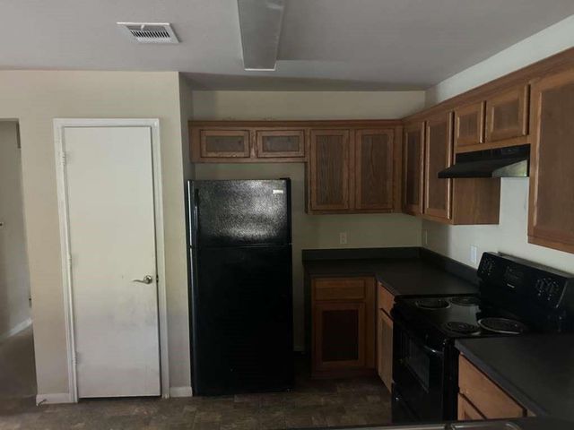 405 Mary Avenue, Huntsville, TX 77320