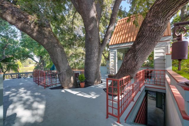 2851 Garden Hwy, Sacramento, CA 95833