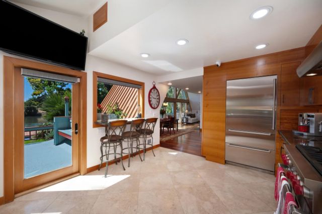 2851 Garden Hwy, Sacramento, CA 95833