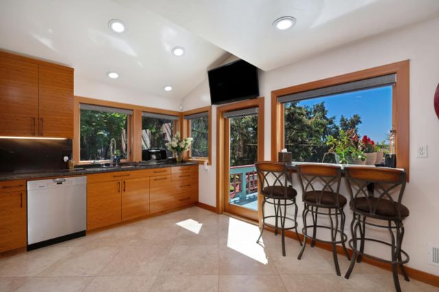 2851 Garden Hwy, Sacramento, CA 95833