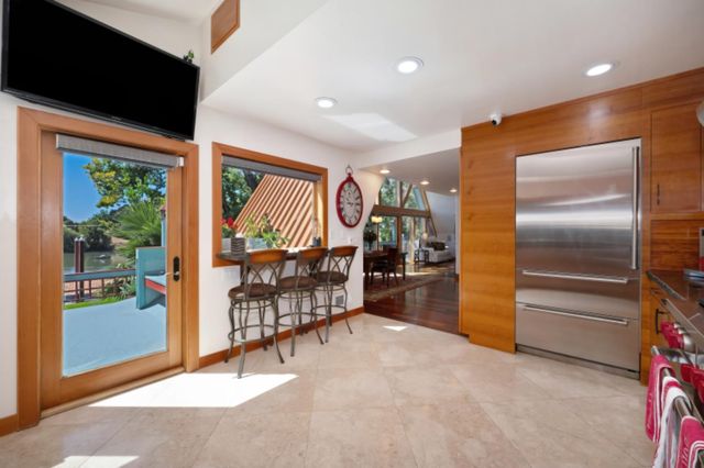 2851 Garden Hwy, Sacramento, CA 95833