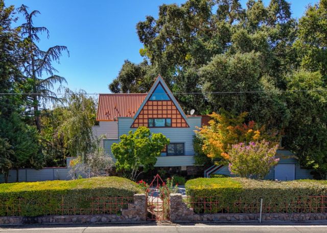 2851 Garden Hwy, Sacramento, CA 95833